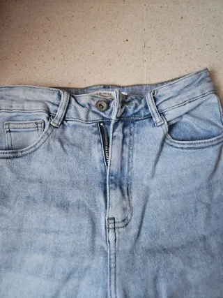 Jeans anchos elásticos