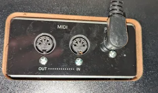 Yamaha Clavinova CLP-220 Piano Digital