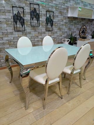 Conjunto Mesa + 4 Sillas Estilo Vanguardia