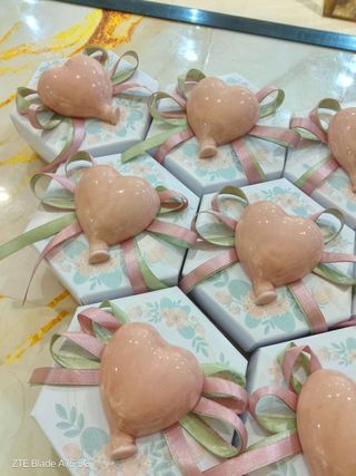 Bomboniera Capodimonte Cuore Tortora