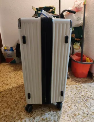 Maleta extra grande blanca con ruedas