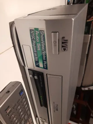 Reproductor de vídeo VHS JVC