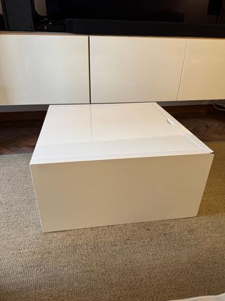 Mesa de centro blanca con 2 posiciones