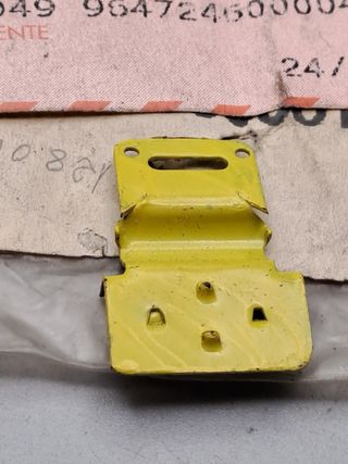 JYC500090 Clip mordaza carroceria Land Rover