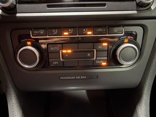 Volkswagen Golf 2011 2.0TDI 140CV