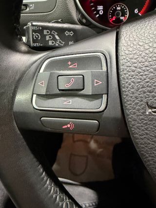 Volkswagen Golf 2011 2.0TDI 140CV