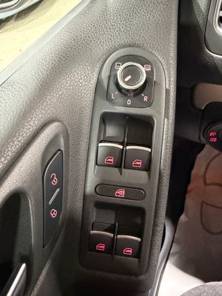 Volkswagen Golf 2011 2.0TDI 140CV