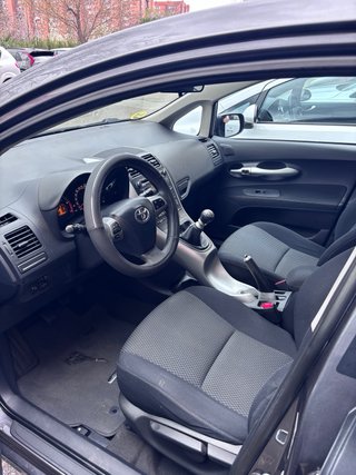 Toyota Auris 2010