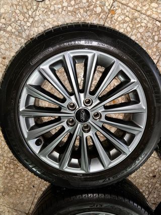 Llantas Ford Focus ST-Line 17” + Michelin