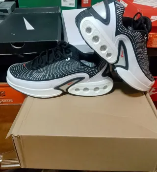 Nike Zapatillas Deportivas Negras y Blancas