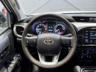 Toyota Hilux 2.4 D-4D Cabina Doble GX