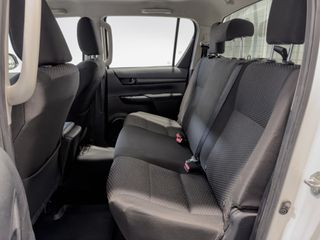 Toyota Hilux 2.4 D-4D Cabina Doble GX