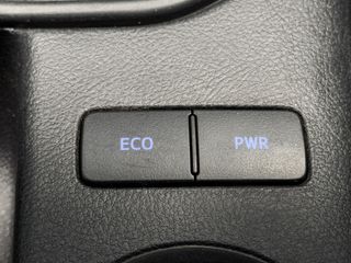 Toyota Hilux 2.4 D-4D Cabina Doble GX