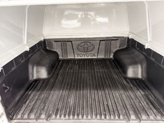 Toyota Hilux 2.4 D-4D Cabina Doble GX