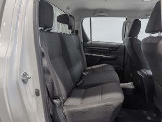 Toyota Hilux 2.4 D-4D Cabina Doble GX