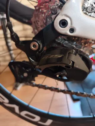 Grupo Shimano 105 Mecánico 12v