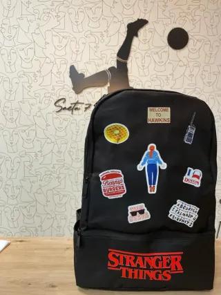 Mochila personalizada stranger things