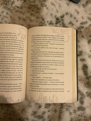 ¡Un año fuera de casa! (Serie New York Academy 1)