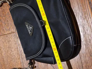 Borsa nera in tessuto tecnico e pelle