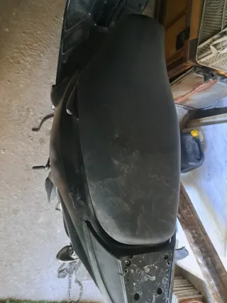 Piaggio Energy MC2 Scooter