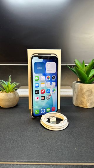 iPhone 12 128GB Blanco • Batería 100% • Mínimo uso