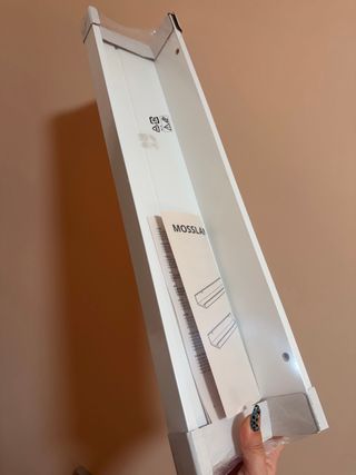 Estante cuadros ikea