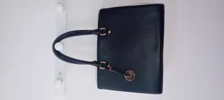 Bolso negro y blanco