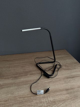 Lámpara de escritorio moderna LED