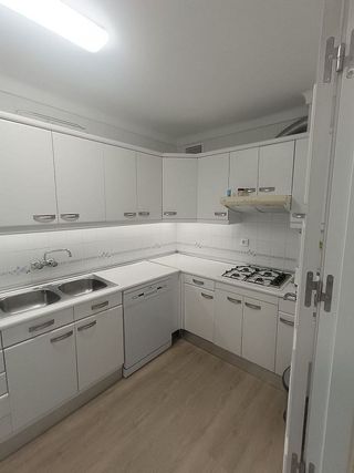 Piso en alquiler en La Carihuela en Torremolinos