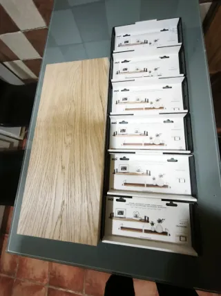 Tres estanterias SIN ESTRENAR.PRECIO 40 € CADA UNA