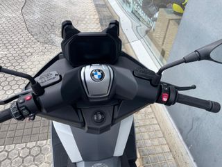 dasMoto vende BMW C400GT con 5300 km (2022)