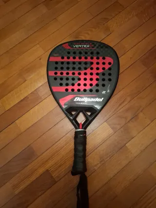 Pala Bullpadel Vertex 04