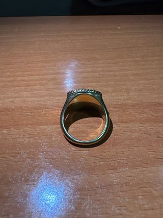 Anillo Guess Dorado con Cristales