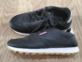 Zapatillas Boco Negras con Bandera UK