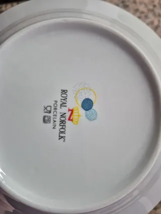 Vajilla Royal Norfolk Porcelana