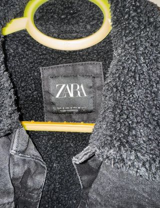 Chaqueta vaquera Zara borrego negra