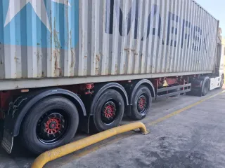 SEMIRREMOLQUE PORTACANTENEDOR