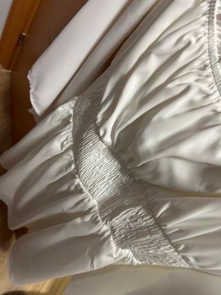 Vestido blanco escote elástico manga larga