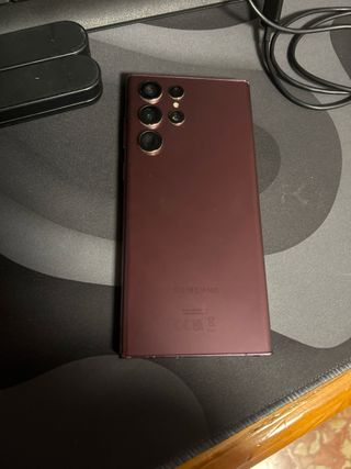 Samsung Galaxy S22 Ultra 5G burdeo