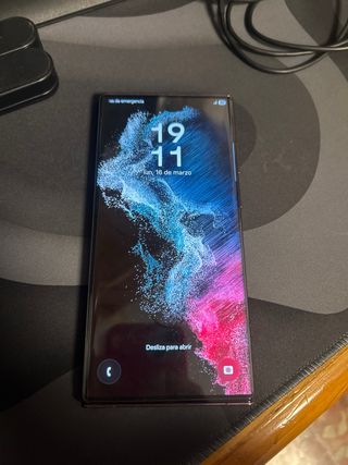 Samsung Galaxy S22 Ultra 5G burdeo
