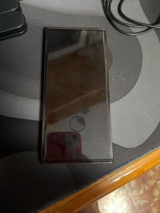 Samsung Galaxy S22 Ultra 5G burdeo