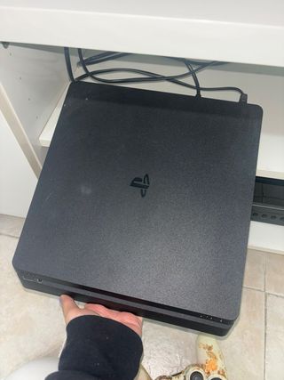 PS4 1TB Negra