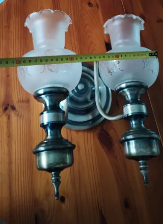 Preciosa Lampara pared rústica