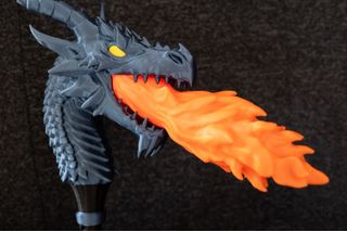 Vara dragón fuego LED con mando | fantasía cosplay