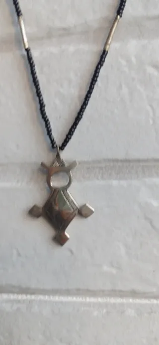 Collar Tuareg cruz del sur.