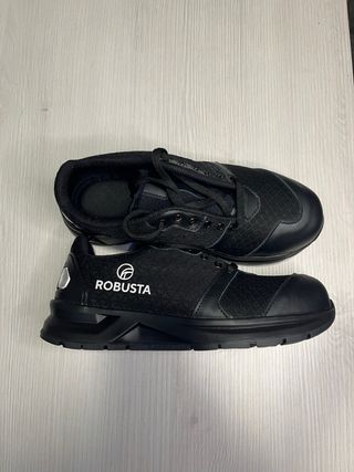 Zapatos de seguridad ROBUSTA negros