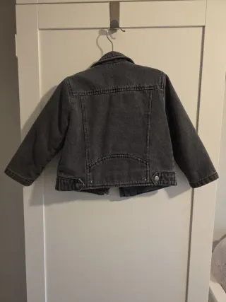 Chaqueta vaquera Zara con borreguillo