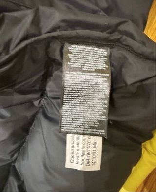 Cazadora The North Face Nuptse Negra y Amarilla