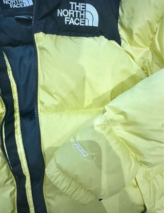 Cazadora The North Face Nuptse Negra y Amarilla