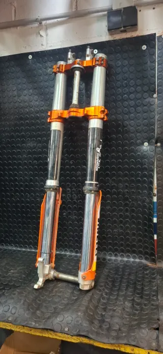 Horquillas WP Doble Cartucho 48mm ktm husqvarna